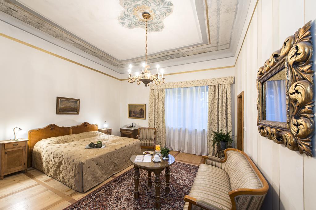 Chateau Grandcastle Liptovský Hrádok Buitenkant foto